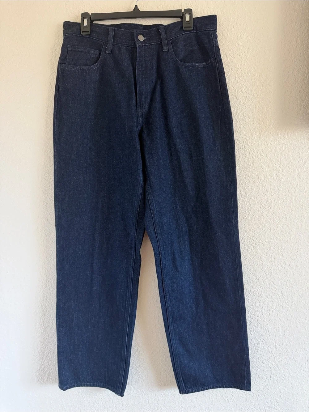 Uniqlo Wide Straight Jeans (Longer) Dark Wash size 32